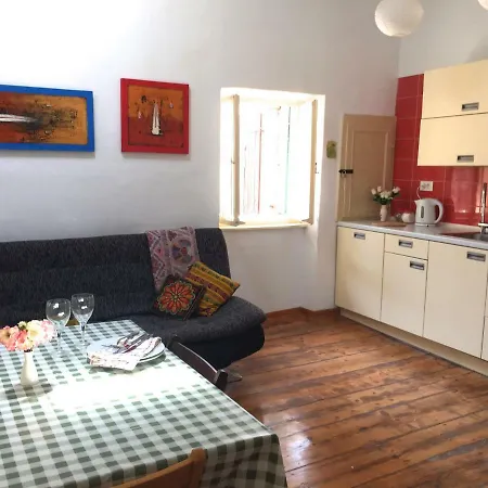 45 Apartament *