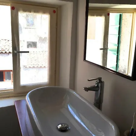 Apartament 45 *