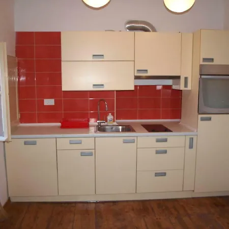45 Apartament
